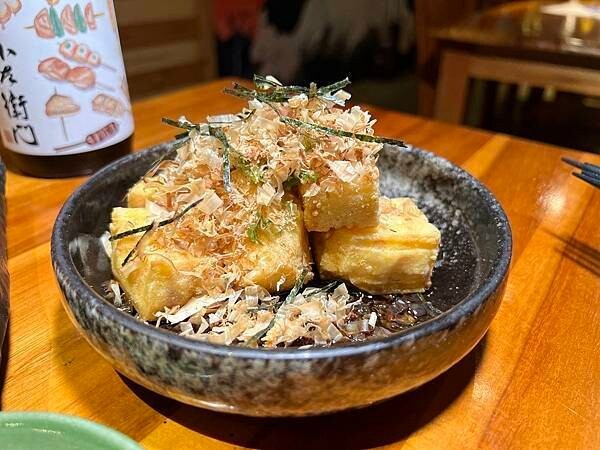 東區必訪居酒屋!小串堂燒鳥料理,地道日式氛圍與清酒絕配。