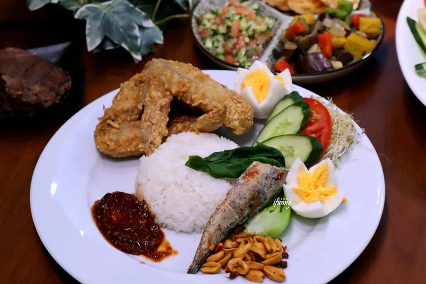 [大橋頭站]清真肆集Halalan & Toyyiban Mart~大稻埕多元化東南亞料理/穆斯林友善餐廳/清真認證超市 - ifunny 艾方妮的遊樂場