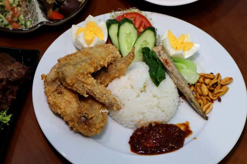 [大橋頭站]清真肆集Halalan & Toyyiban Mart~大稻埕多元化東南亞料理/穆斯林友善餐廳/清真認證超市 - ifunny 艾方妮的遊樂場