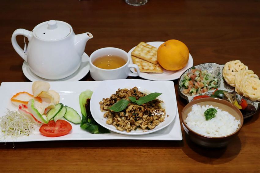 [大橋頭站]清真肆集Halalan & Toyyiban Mart~大稻埕多元化東南亞料理/穆斯林友善餐廳/清真認證超市 - ifunny 艾方妮的遊樂場