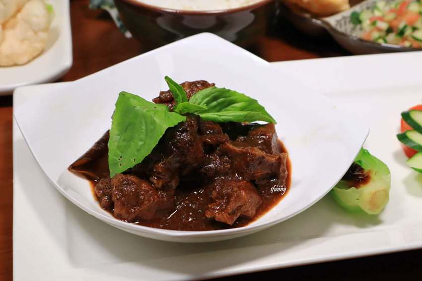 [大橋頭站]清真肆集Halalan & Toyyiban Mart~大稻埕多元化東南亞料理/穆斯林友善餐廳/清真認證超市 - ifunny 艾方妮的遊樂場