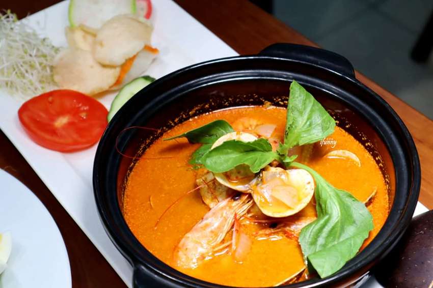 [大橋頭站]清真肆集Halalan & Toyyiban Mart~大稻埕多元化東南亞料理/穆斯林友善餐廳/清真認證超市 - ifunny 艾方妮的遊樂場