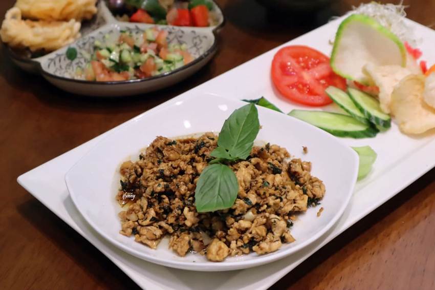 [大橋頭站]清真肆集Halalan & Toyyiban Mart~大稻埕多元化東南亞料理/穆斯林友善餐廳/清真認證超市 - ifunny 艾方妮的遊樂場