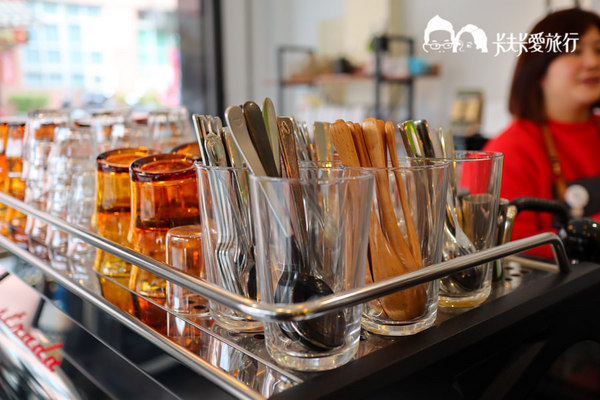 巷光咖啡:宜蘭羅東-巷光咖啡|隱藏於市場巷弄內的精品咖啡來份甜點和下午茶