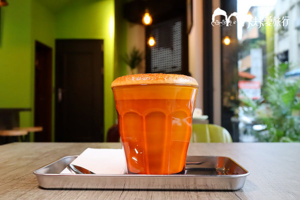 巷光咖啡：宜蘭羅東-巷光咖啡｜隱藏於市場巷弄內的精品咖啡來份甜點和下午茶