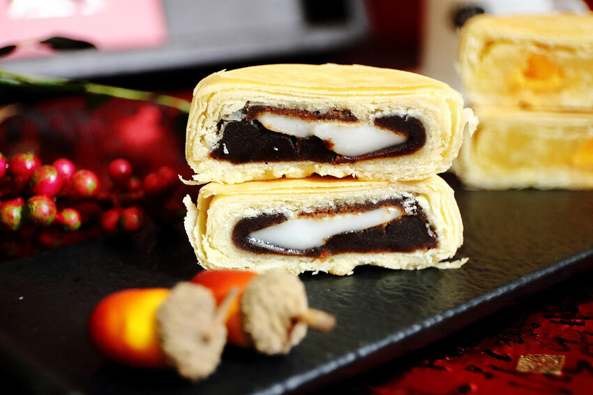 【2023中秋月餅推薦】紅豆食府中秋禮盒搶先看,月餅師傅手工 【2023中秋月餅推薦】紅豆食府中秋禮盒搶先看,月餅師傅手工