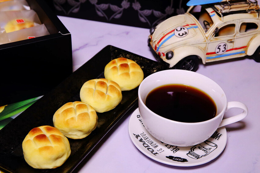 【2023中秋月餅推薦】紅豆食府中秋禮盒搶先看,月餅師傅手工 【2023中秋月餅推薦】紅豆食府中秋禮盒搶先看,月餅師傅手工