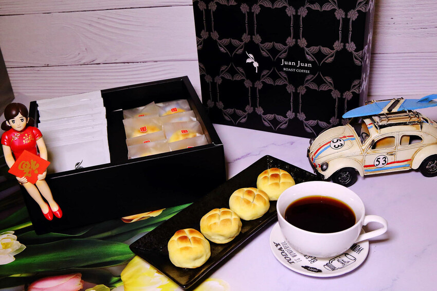 【2023中秋月餅推薦】紅豆食府中秋禮盒搶先看,月餅師傅手工 【2023中秋月餅推薦】紅豆食府中秋禮盒搶先看,月餅師傅手工