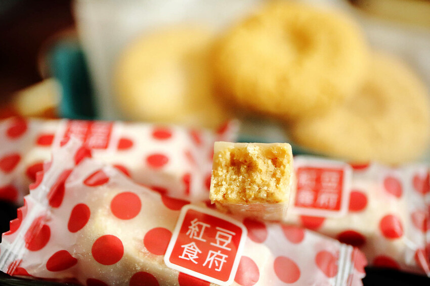 【2023中秋月餅推薦】紅豆食府中秋禮盒搶先看,月餅師傅手工 【2023中秋月餅推薦】紅豆食府中秋禮盒搶先看,月餅師傅手工