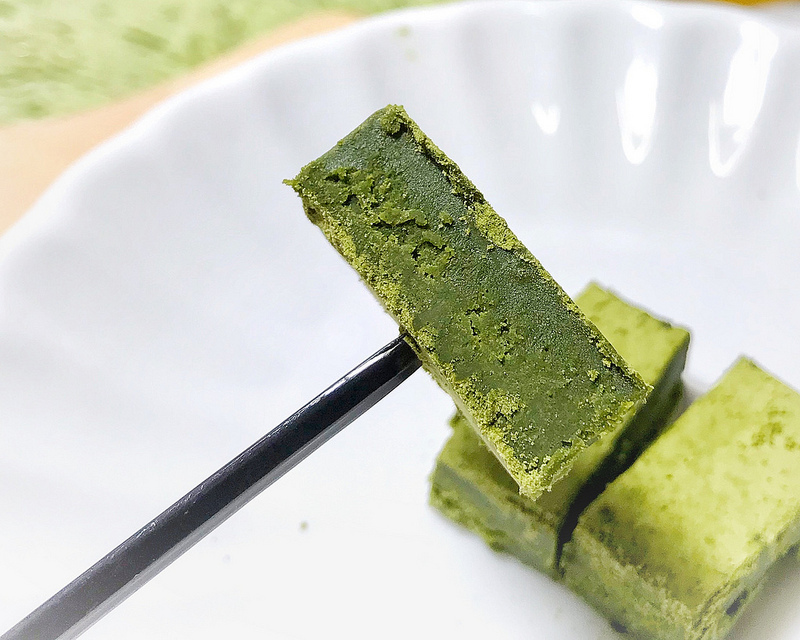 ♚宅配點心♚台南起士公爵。靜岡極濃抹茶生巧克力。生巧克力推薦。濃郁的苦甜滋味讓人回味，今年情人節我只想這樣寵愛自己