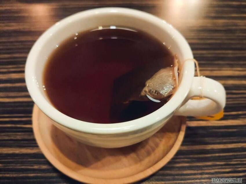 貓舌珈琲 熱紅茶