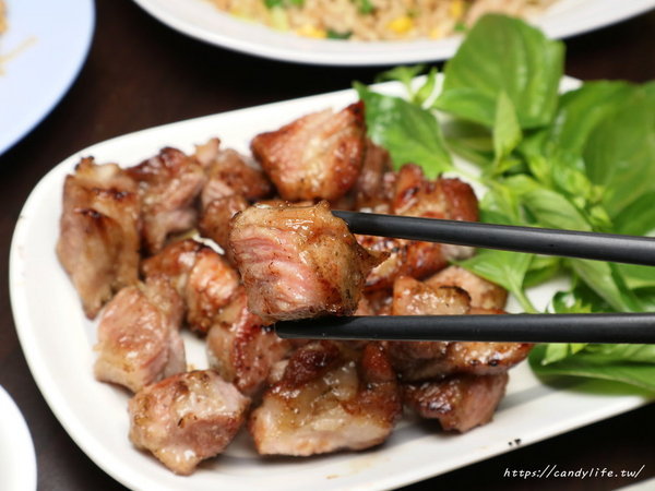 米噹泰式燒烤(台中店):台中美食│米噹泰式燒烤〃來自花蓮超人氣泰式燒烤在台中也吃的到,價格平價,菜色豐富,聚餐、宵夜首選!