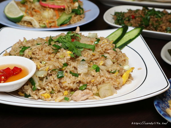 米噹泰式燒烤(台中店):台中美食│米噹泰式燒烤〃來自花蓮超人氣泰式燒烤在台中也吃的到,價格平價,菜色豐富,聚餐、宵夜首選!