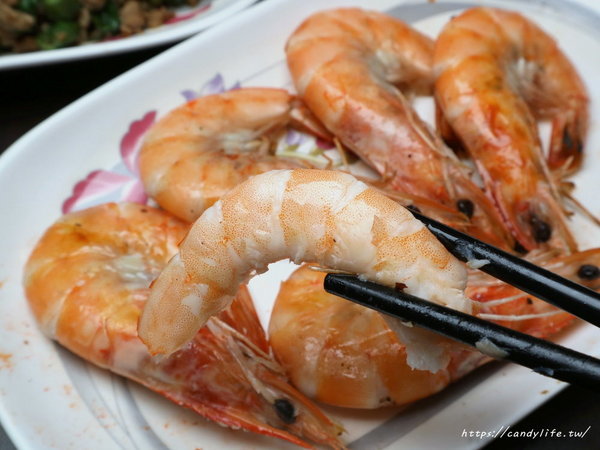 米噹泰式燒烤(台中店):台中美食│米噹泰式燒烤〃來自花蓮超人氣泰式燒烤在台中也吃的到,價格平價,菜色豐富,聚餐、宵夜首選!