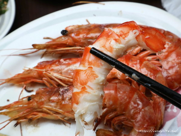 米噹泰式燒烤(台中店):台中美食│米噹泰式燒烤〃來自花蓮超人氣泰式燒烤在台中也吃的到,價格平價,菜色豐富,聚餐、宵夜首選!