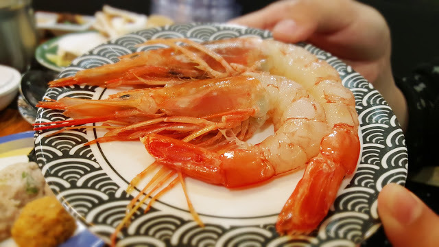 Food｜台南中西區｜小 XM 迴轉麻辣鍋～麻辣火鍋新體驗，創意料理自由配，新鮮食材轉轉轉，特色湯頭好驚豔！