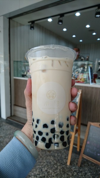 小圓:高雄~小圓 黑糖珍珠鮮奶~就是愛這香Q的好滋味~人氣推薦~