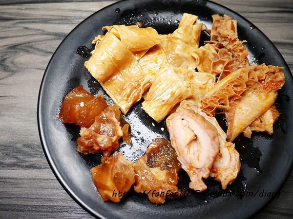 【新店火鍋】超越水產-超市火鍋 #一鍋二吃 #活海鮮 #產地直送 #平價供應 (40).JPG