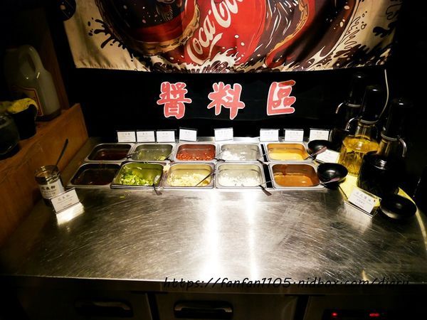 【新店火鍋】超越水產-超市火鍋 #一鍋二吃 #活海鮮 #產地直送 #平價供應 (50).JPG