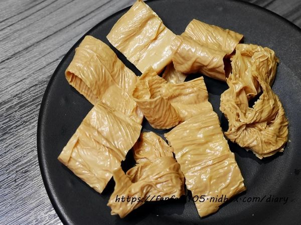 【新店火鍋】超越水產-超市火鍋 #一鍋二吃 #活海鮮 #產地直送 #平價供應 (26).JPG