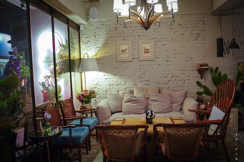 麥仔食~台北｜老位川酒old seat restaurant cafe 川酒&咖啡｜椒麻帶勁川菜結合時尚調酒截然不同風格｜捷運忠孝復興美食