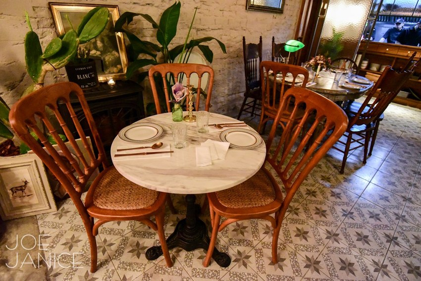 台北東區【Old Seat Restaurant.Cafe 川酒&咖啡】是川菜餐廳 也是餐酒館與咖啡廳 - 潔妮食旅生活