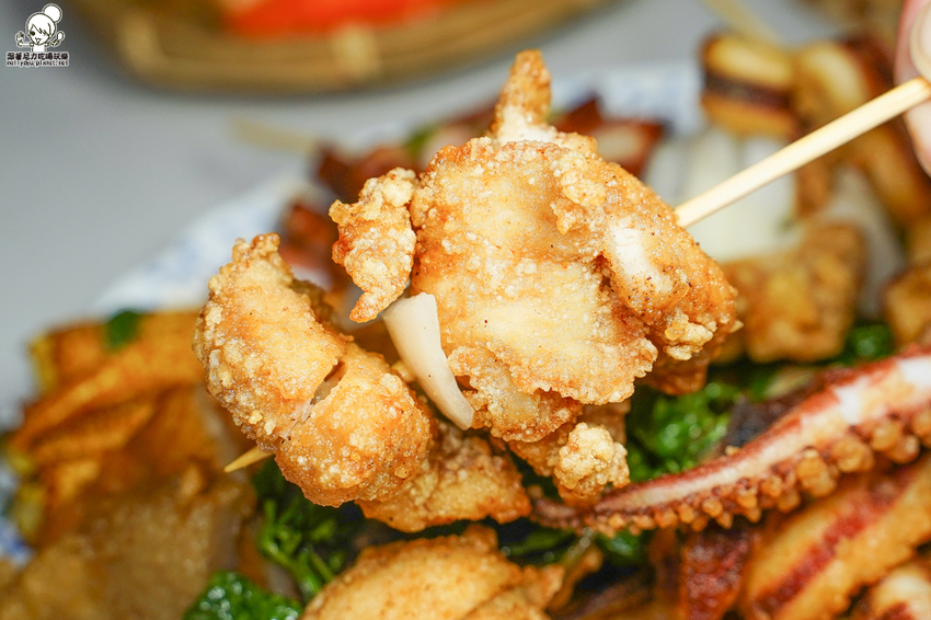 光華夜市美食 炸物 隱藏版 人氣 炸雞排 雞排 炸物 巷弄 必吃 爆料