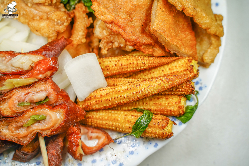 光華夜市美食 炸物 隱藏版 人氣 炸雞排 雞排 炸物 巷弄 必吃 爆料