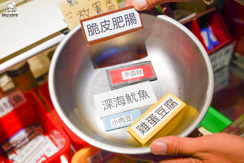 光華夜市美食 炸物 隱藏版 人氣 炸雞排 雞排 炸物 巷弄 必吃 爆料