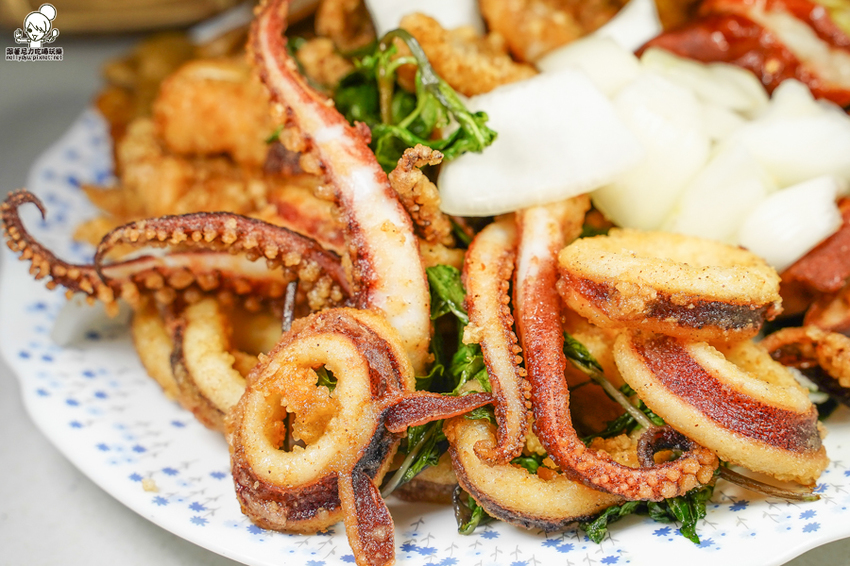 光華夜市美食 炸物 隱藏版 人氣 炸雞排 雞排 炸物 巷弄 必吃 爆料