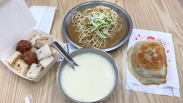 IMG_8209 (1).jpg IMG_8209 (1).jpg