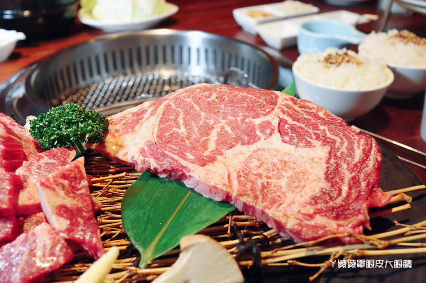 新竹竹北燒肉推薦尼庫燒肉！週年慶和牛買一送一，參加活動抽一週免費暢吃尼庫燒肉