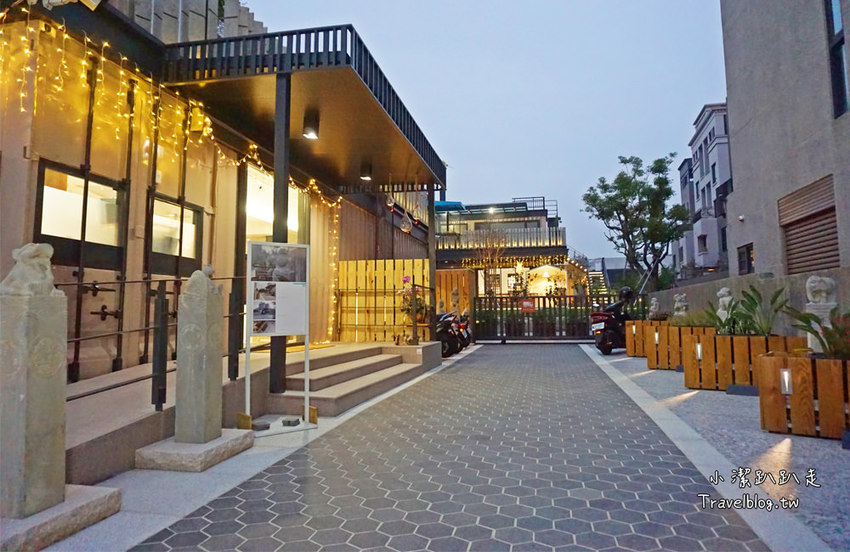 台中西屯》米石里概念館。輕食.傢俱.石磚個性工業風！IG打卡美拍景點,到貨櫃屋咖啡廳喝下午茶 - 小潔趴趴走旅遊札記