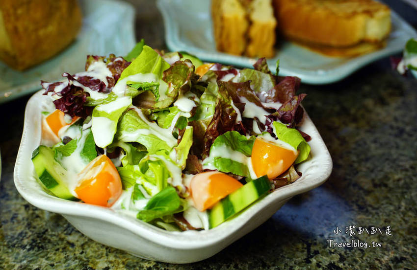 台中西屯》米石里概念館。輕食.傢俱.石磚個性工業風！IG打卡美拍景點,到貨櫃屋咖啡廳喝下午茶 - 小潔趴趴走旅遊札記