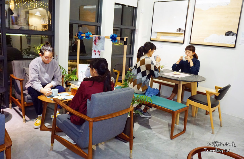 台中西屯》米石里概念館。輕食.傢俱.石磚個性工業風！IG打卡美拍景點,到貨櫃屋咖啡廳喝下午茶 - 小潔趴趴走旅遊札記