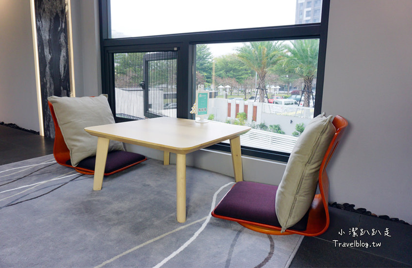 台中西屯》米石里概念館。輕食.傢俱.石磚個性工業風！IG打卡美拍景點,到貨櫃屋咖啡廳喝下午茶 - 小潔趴趴走旅遊札記