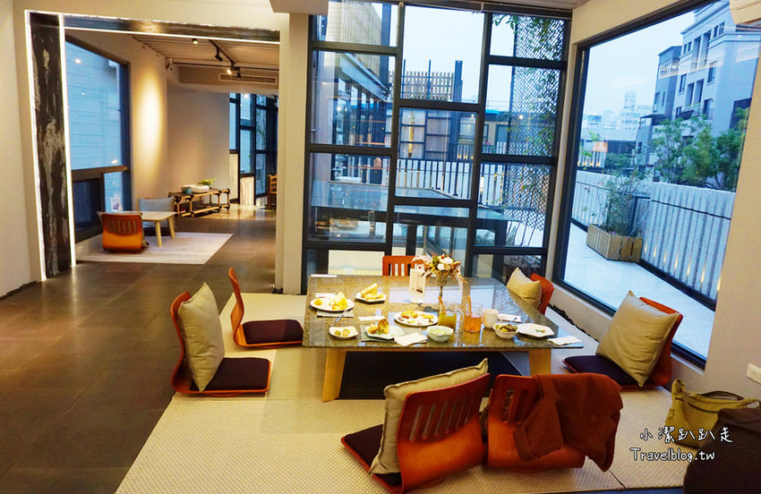 台中西屯》米石里概念館。輕食.傢俱.石磚個性工業風！IG打卡美拍景點,到貨櫃屋咖啡廳喝下午茶 - 小潔趴趴走旅遊札記