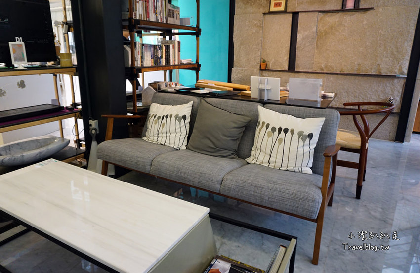 台中西屯》米石里概念館。輕食.傢俱.石磚個性工業風！IG打卡美拍景點,到貨櫃屋咖啡廳喝下午茶 - 小潔趴趴走旅遊札記