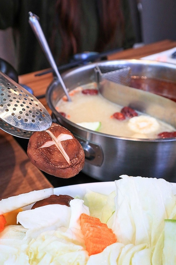 鍋&Bar精緻鍋物餐酒館