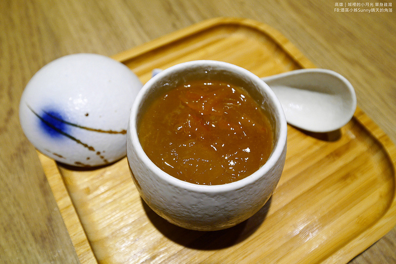 高雄美食x城裡的小月光 單身雞湯