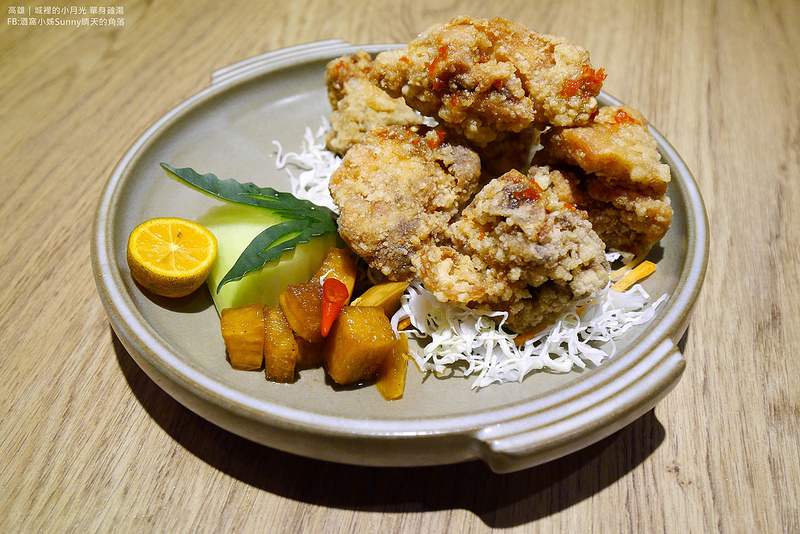 高雄美食x城裡的小月光 單身雞湯