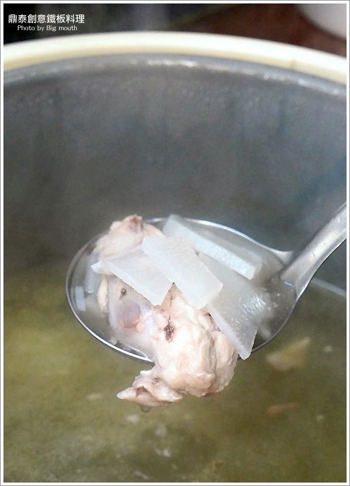 【桃園藝文特區】鼎泰創意鐵板料理．泰式鐵板燒150元起就能享用!