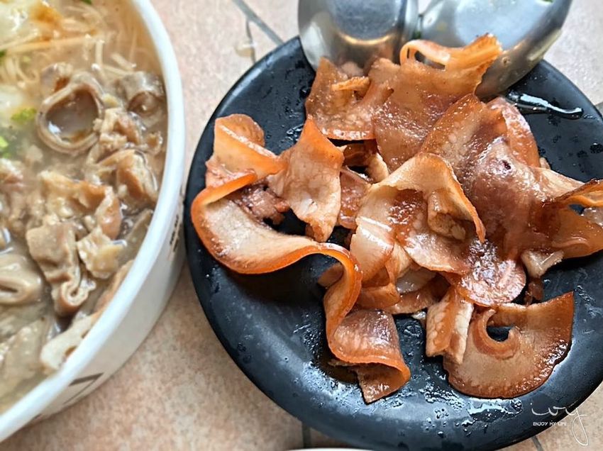 台中好市多旁的銅板美食，滿溢手工麵線