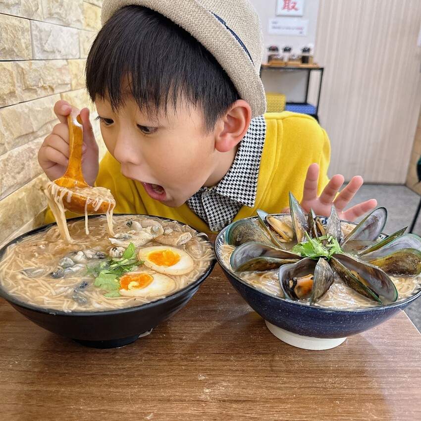 台中市南屯區平價台中美食推薦 滿溢手工麵線～用滿滿的麵線，給你滿滿的飽足感！