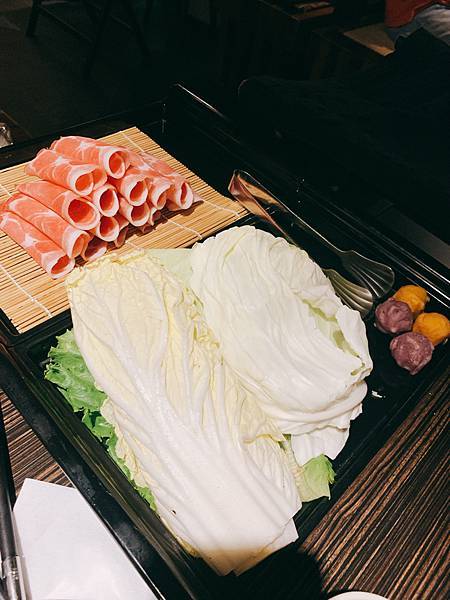 【無老鍋Wulao 西門】用餐環境佳~捷運西門站/西門町推薦火鍋/麻辣鴛鴦火鍋/豆腐鴨血無限/鼎王集團