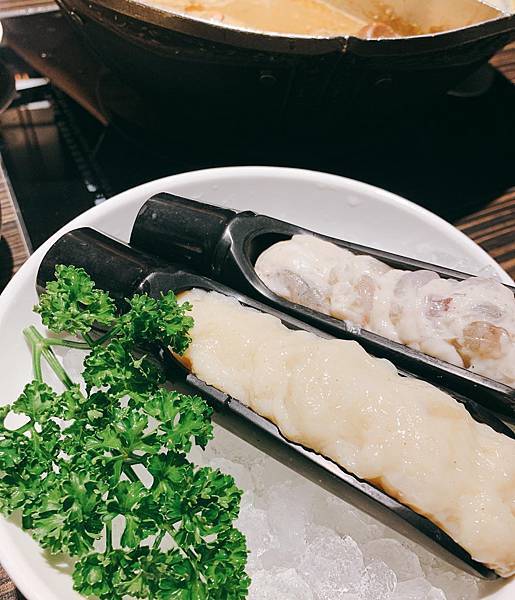 【無老鍋Wulao 西門】用餐環境佳~捷運西門站/西門町推薦火鍋/麻辣鴛鴦火鍋/豆腐鴨血無限/鼎王集團