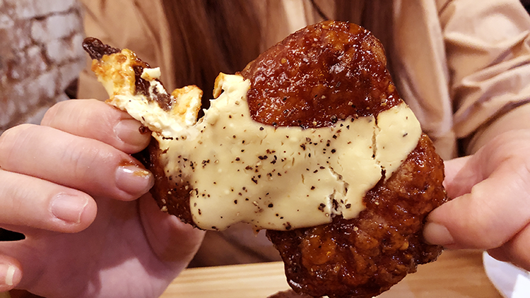 石牌站特色餐酒館QNight餐酒館岩漿歐巴炸雞 石牌站特色餐酒館,石牌站美食,QNight,IG洗版,IG打卡,IG拍照,包廂餐廳,啤酒,啤酒暢飲,石牌啤酒暢飲,北投啤酒暢飲,北投包廂餐廳