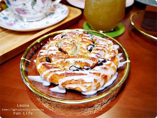 白酒葡萄玫瑰糖霜肉桂捲 日式老屋幸卉文學咖啡