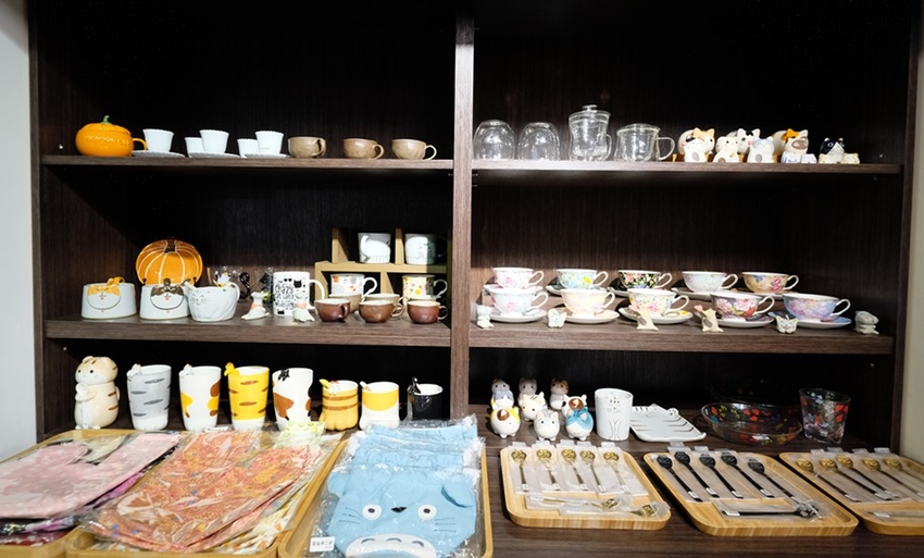 幸卉文學咖啡︳藏在台中文學館的特色咖啡廳，日式刨冰也是扛壩子！ - 金大佛的奪門而出家網誌