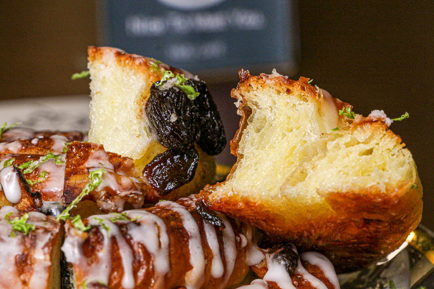 台中西區,熱鬧的市場內也能有遠離塵囂讓人靜心的好去處,幸卉文學咖啡 nice to meet you! - 微笑Joe幸運